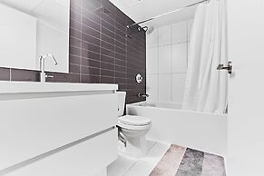 DT City 1 BR by Jays, MTCC, CN Tower