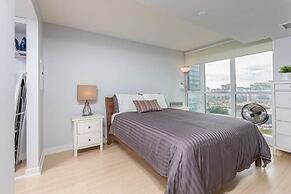 DT City 1 BR by Jays, MTCC, CN Tower