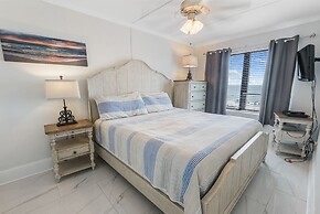 Island Winds East by ALBVR