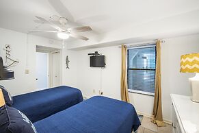 Island Winds East by ALBVR