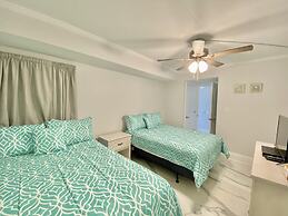 Island Winds East by ALBVR