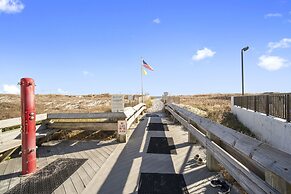 Island Winds East by ALBVR