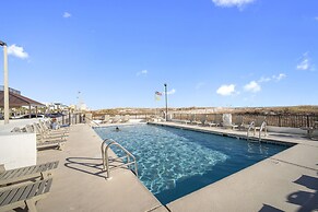 Island Winds East by ALBVR