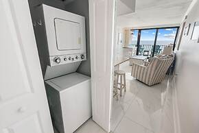 Island Winds East by ALBVR