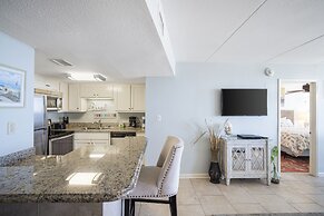 Island Winds East by ALBVR