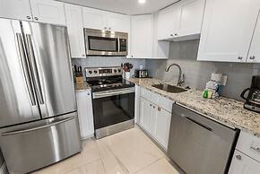 Island Winds East by ALBVR