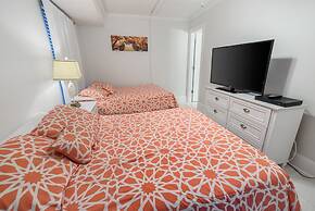 Island Winds East by ALBVR