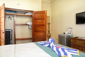 Blue Parrot Beach House