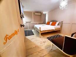 The Royal Chiangkhan Boutique Hotel