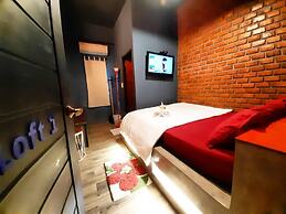 The Royal Chiangkhan Boutique Hotel