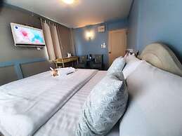 The Royal Chiangkhan Boutique Hotel