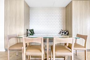 Breeze Apartment 801