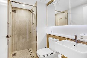 Breeze Apartment 801
