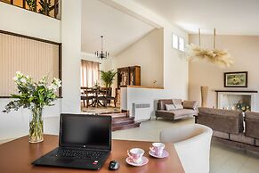 Malibu Studios - Elegant & Cosy