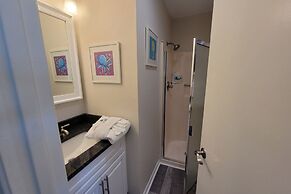 La Vista - 2 Br Condo