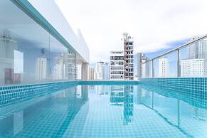 Seven Seas Hotel and Apartment