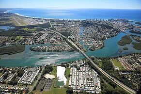 Colonial Tweed Holiday & Home Park