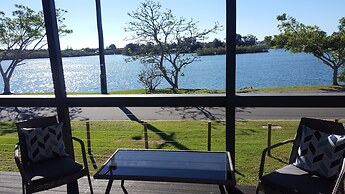 Colonial Tweed Holiday & Home Park