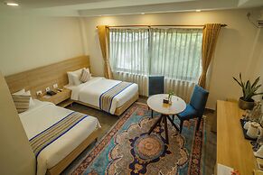 Siddhartha Riverside Resort
