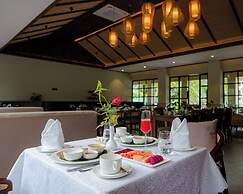 Siddhartha Riverside Resort