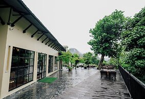 Siddhartha Riverside Resort
