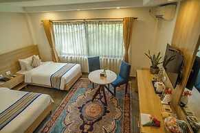 Siddhartha Riverside Resort