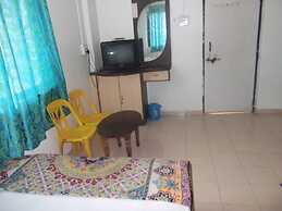 Samruddhi and Shree Inn Lodge