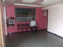 Samruddhi and Shree Inn Lodge