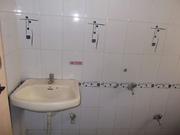 Samruddhi and Shree Inn Lodge