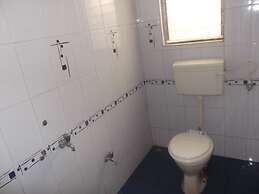 Samruddhi and Shree Inn Lodge