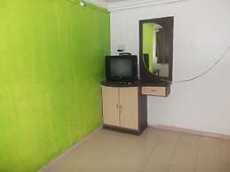 Samruddhi and Shree Inn Lodge