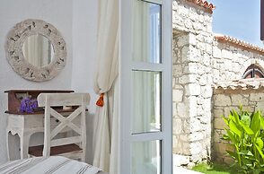 Hane Alacati Boutique Hotel