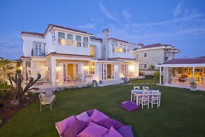 Hane Alacati Boutique Hotel