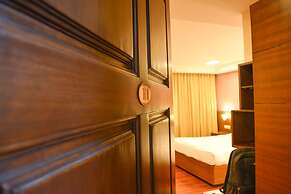 Serene Boutique Hotel