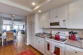 Work-Friendly Oceanfront Condo with Pool and Spa Access SURF25 by RedA