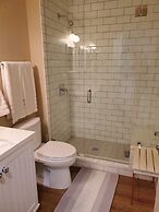 Work-Friendly Oceanfront Condo with Pool and Spa Access SURF25 by RedA