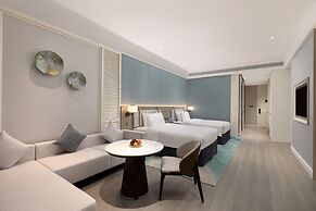 Xiamen International Seaside Hotel (hotel corridor leads to the stone 