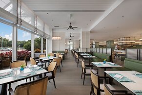 Xiamen International Seaside Hotel (hotel corridor leads to the stone 