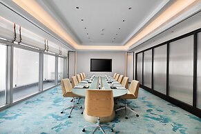 Xiamen International Seaside Hotel (hotel corridor leads to the stone 