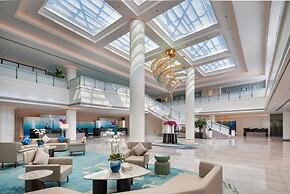 Xiamen International Seaside Hotel (hotel corridor leads to the stone 