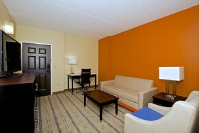 Holiday Inn Express & Suites Atlanta NE - Duluth by IHG