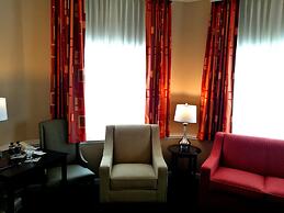 The Wilshire Grand Hotel