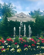 The Wilshire Grand Hotel