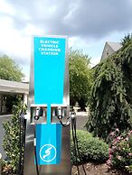 The Wilshire Grand Hotel