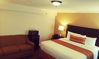 The Wilshire Grand Hotel