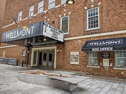 The Wilshire Grand Hotel