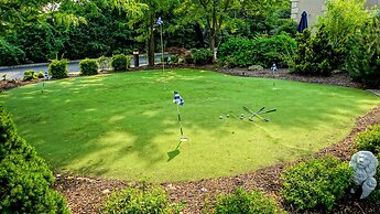 The Wilshire Grand Hotel