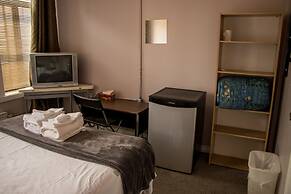 St Lawrence Residences And Suites