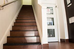 St Lawrence Residences And Suites