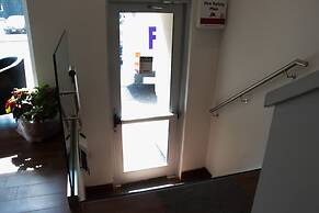 St Lawrence Residences And Suites